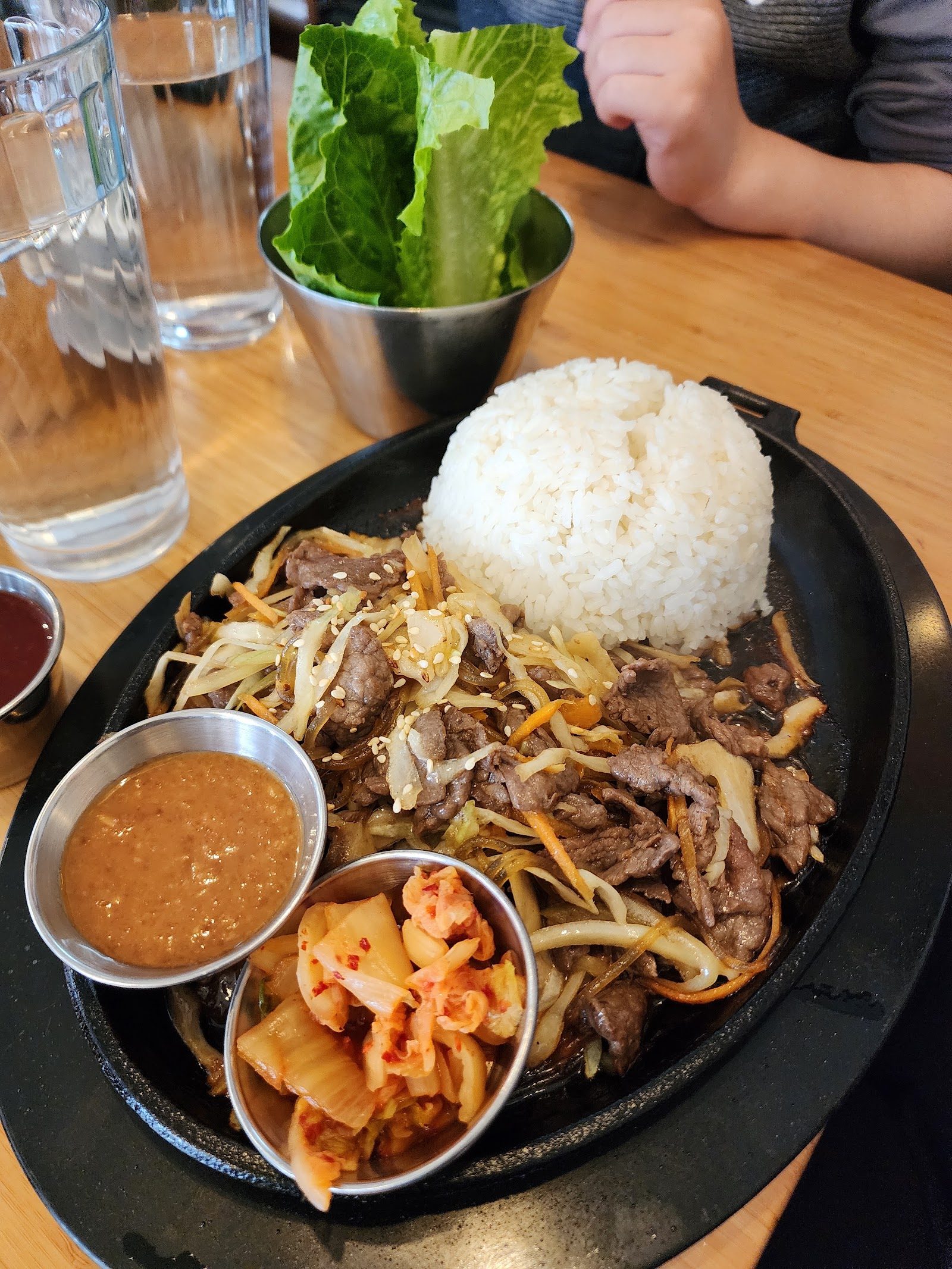 Bulgogi sizzle plate served with rice and kimchi